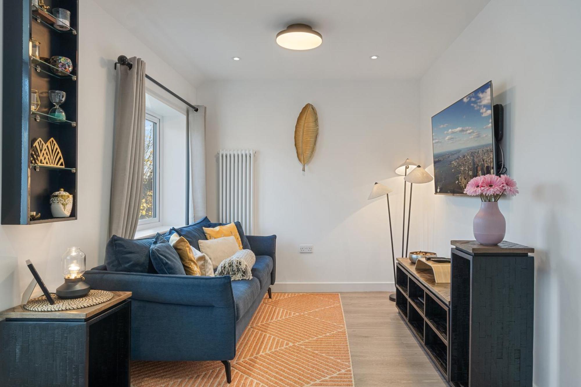 Apartment Newly Refurbished 2 Bed Flat