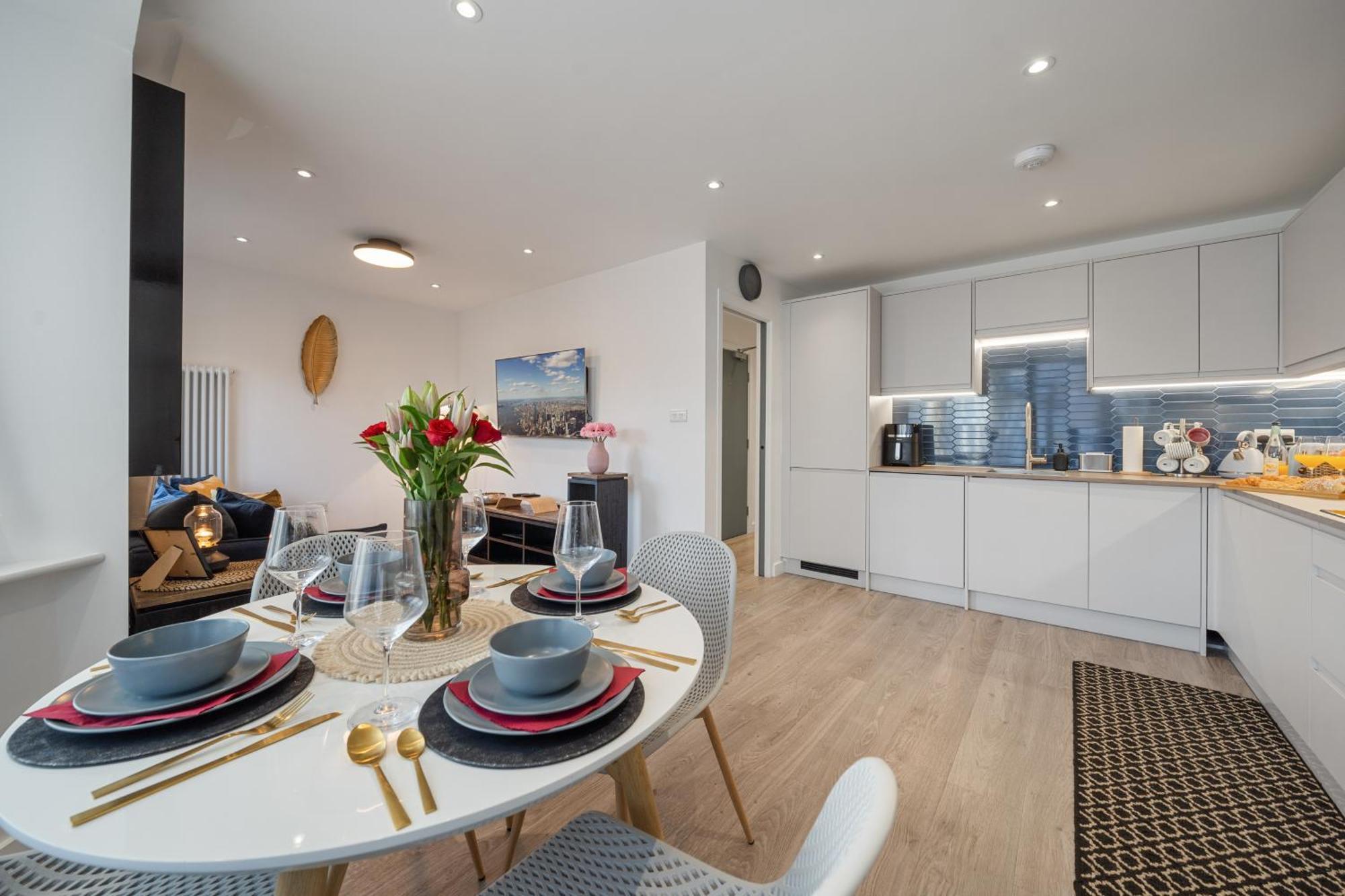 Newly Refurbished 2 Bed Flat